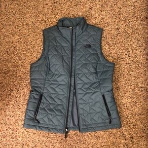 NWOT North Face Vest